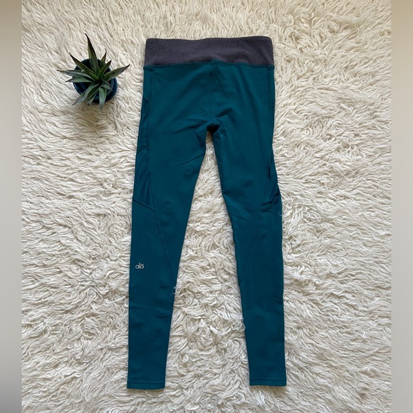 Alo Yoga Full Length Leggings - Picture 2 of 2